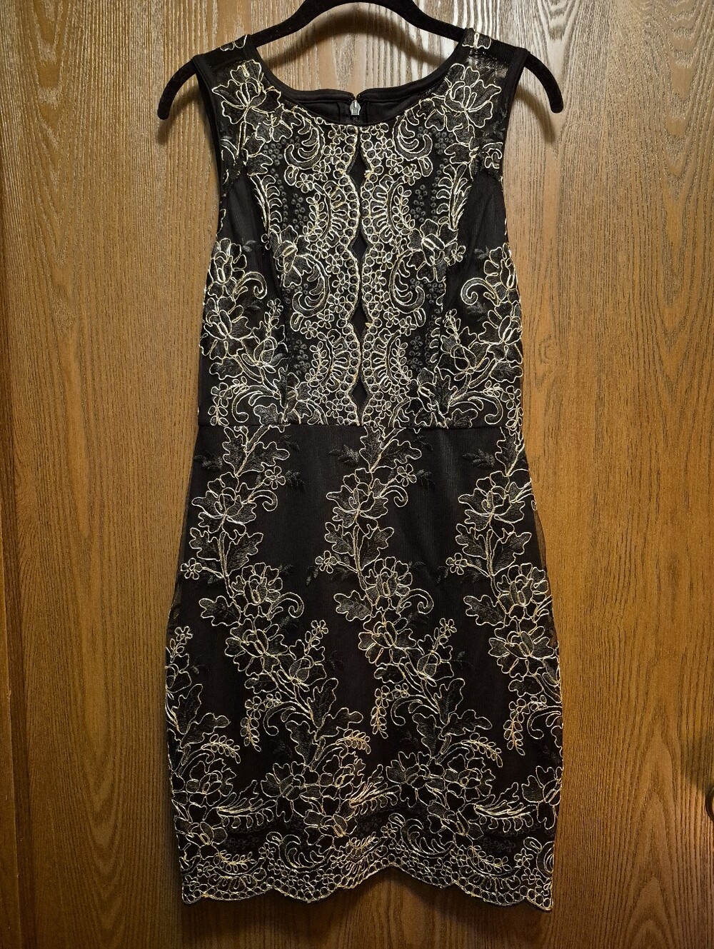 Guess Black Gold Metallic Embroidered Sleeveless Cocktail Dress Size 4